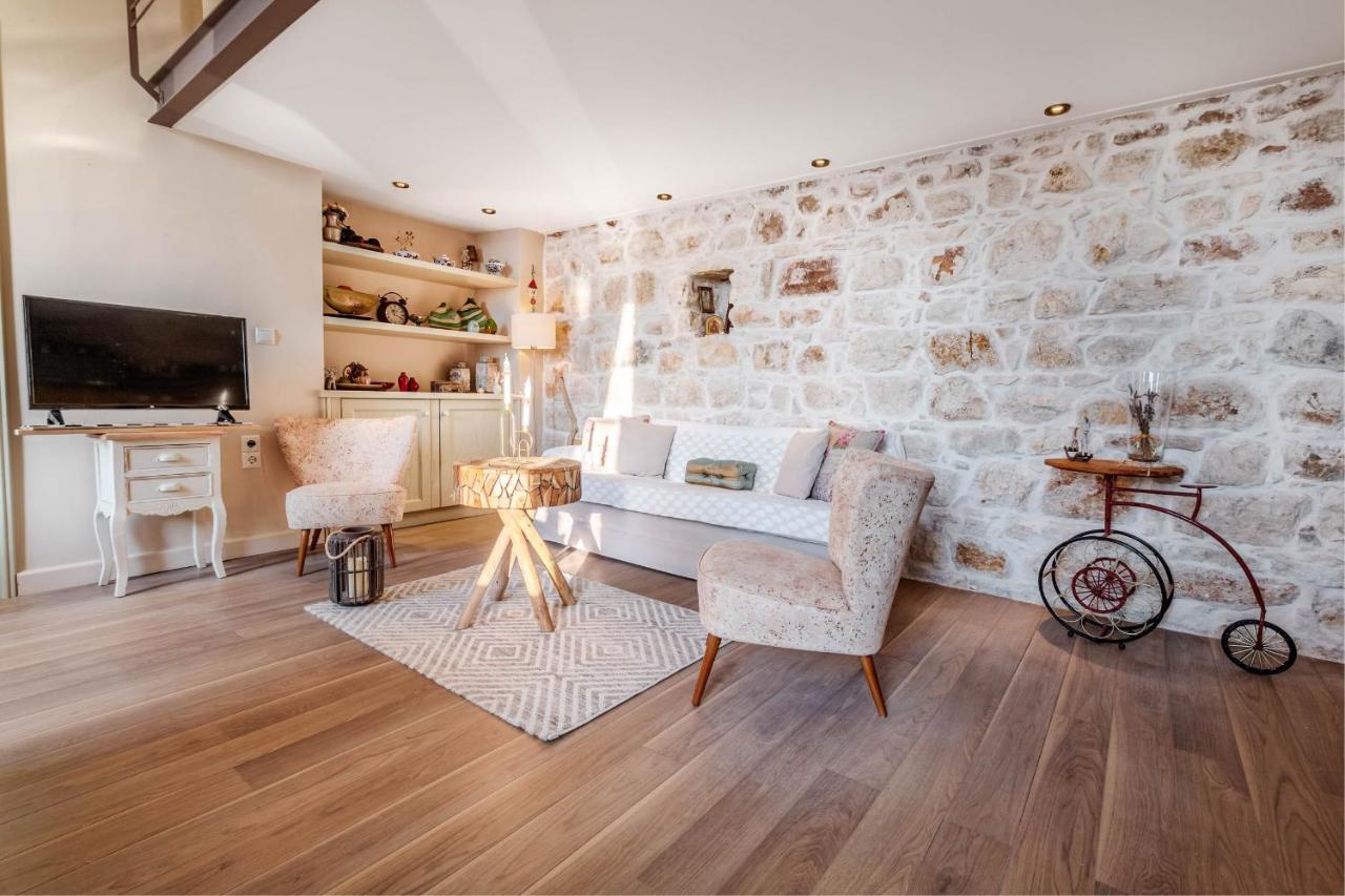 Apartament Mouragia Loft - Waterfront Old Corfu Town Zewnętrze zdjęcie